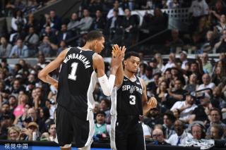 的表现虽受 的表现虽受