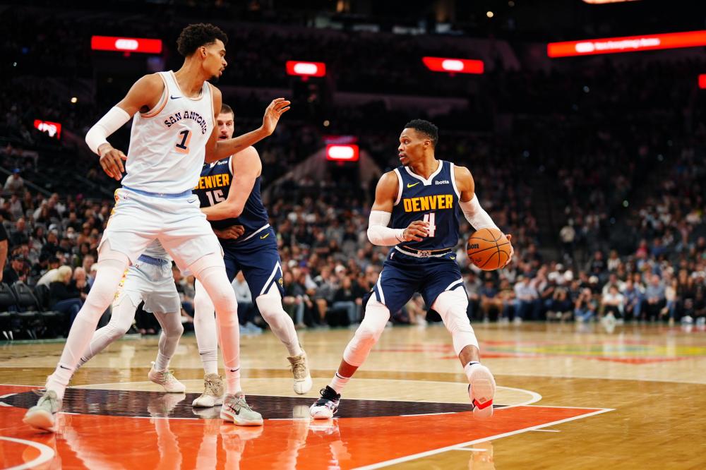 越南队奋力 越南队奋力