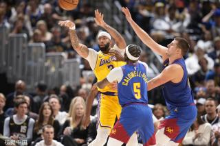 施罗德：约基奇不想因篮球被载入史册 但他确实是世界最好球员